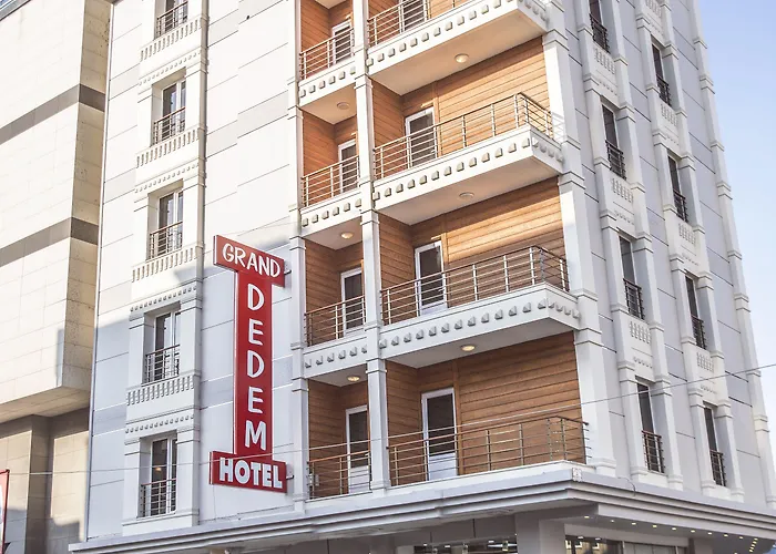 Grand Dedem 3*
